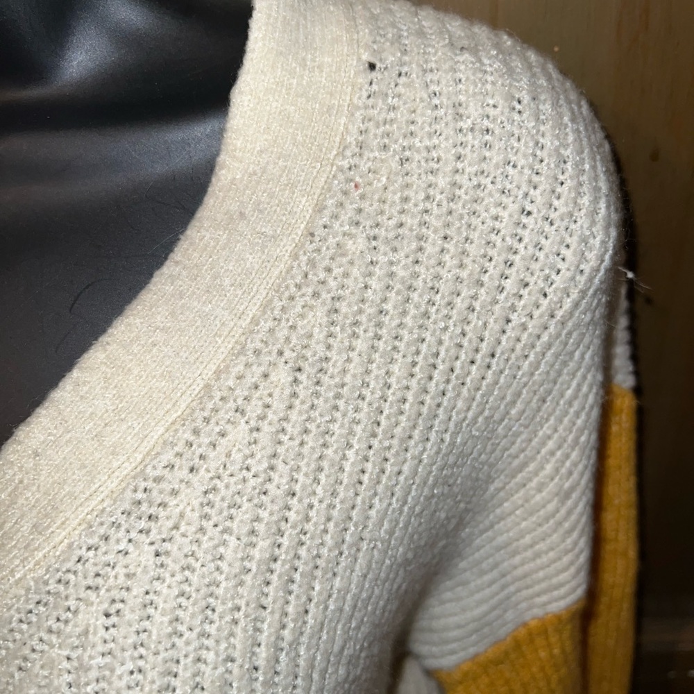 Urban Outfitters Piper Cream Slouchy Balloon Sleeve Gold Black Cardigan Size XS - Picture 9 of 14